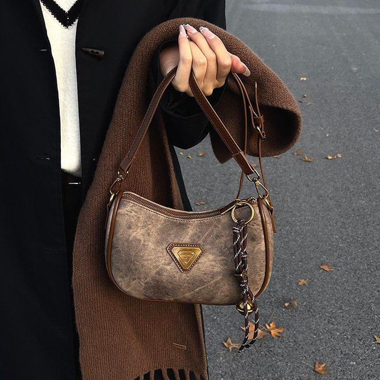 Shadow Chic Bag